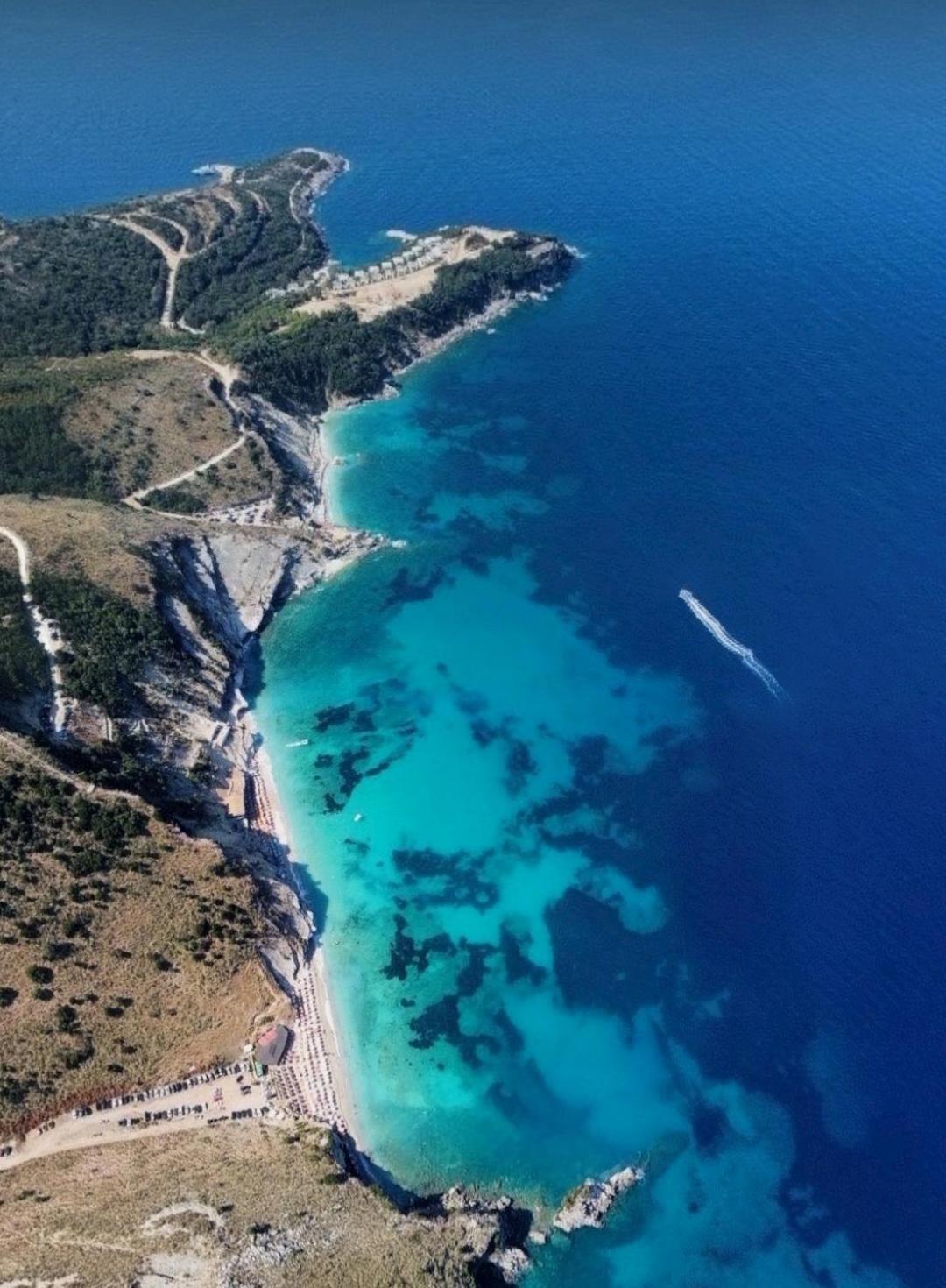 Blue Mare Apartments Sarandë Esterno foto