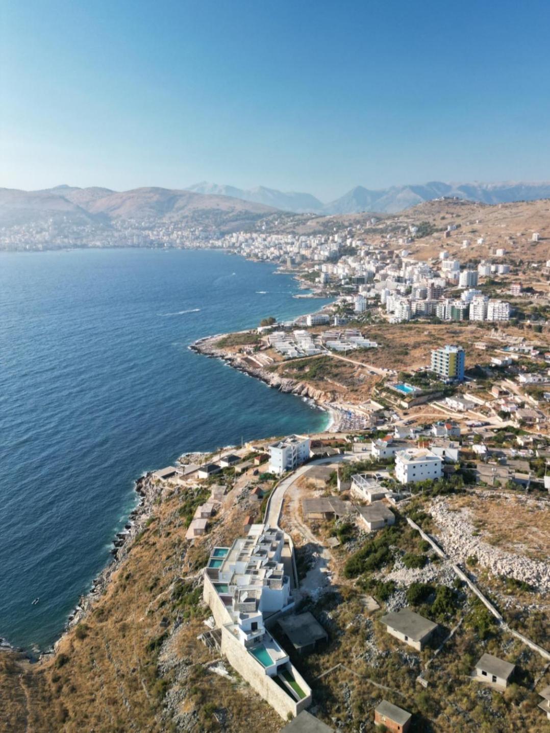 Blue Mare Apartments Sarandë Esterno foto