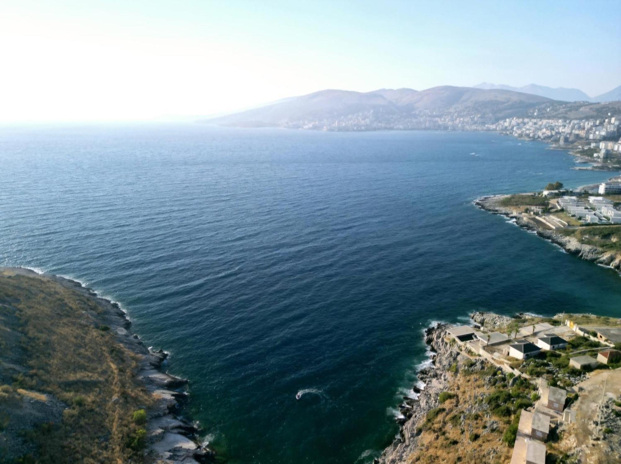 Blue Mare Apartments Sarandë Esterno foto